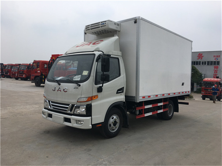 江淮駿鈴V5 4.2米冷藏車